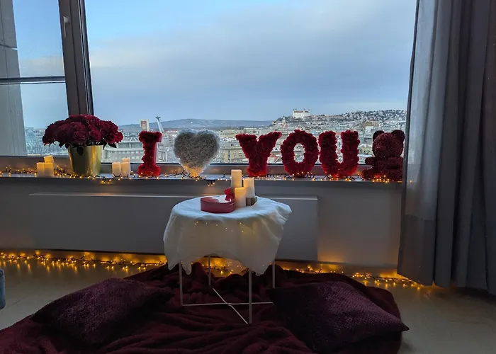 Sunset - Stunning Views & Romantic Experience Option * 브라티슬라바